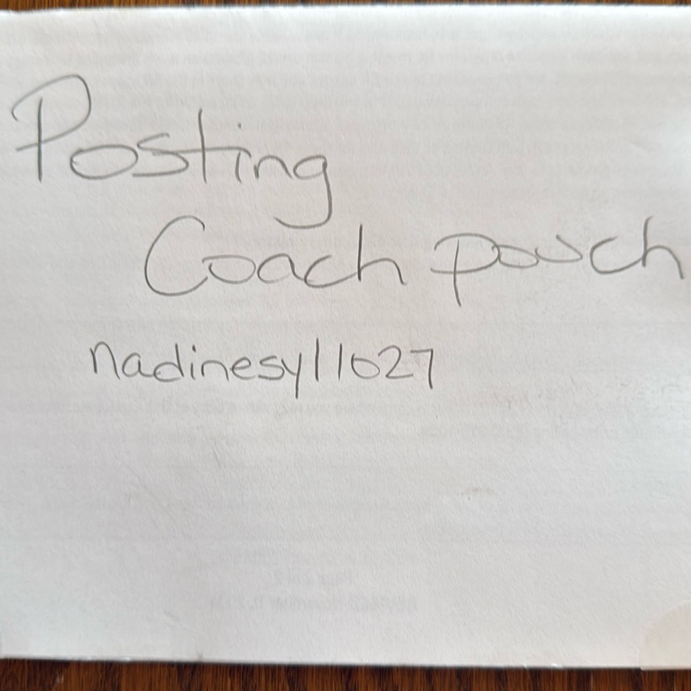 Signature Coach pouch